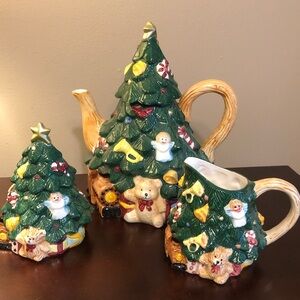 Vintage Christmas Tree Tea Set